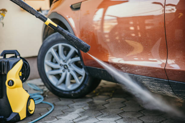Best Garage Pressure Washing  in East Lansing, MI
